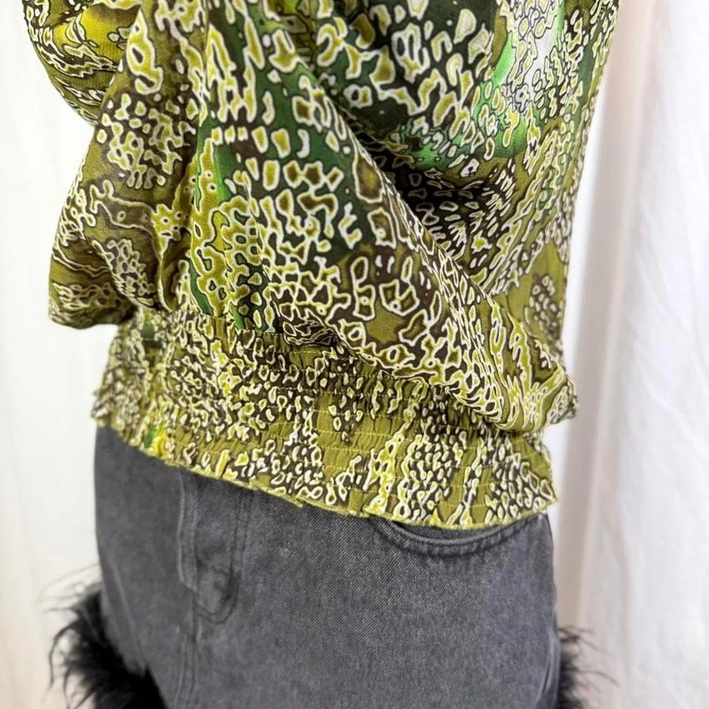 Green Ruffle Mock Neck Sleeveless Top –‎ Size S